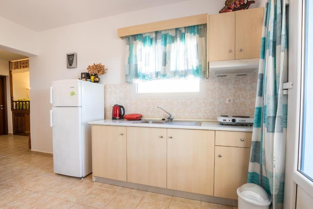 Venetia'S Garden Apartment Lefkos  Ngoại thất bức ảnh
